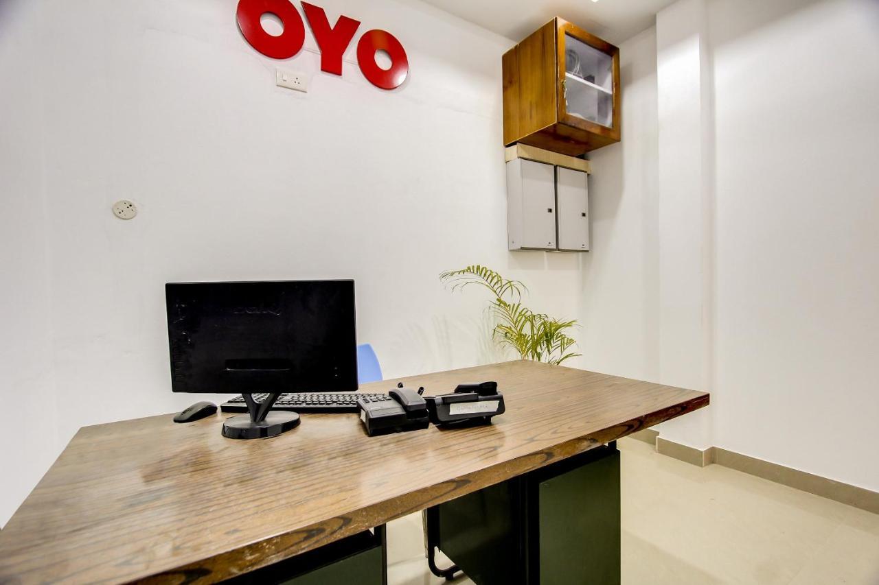 Oyo 69625 Mayuraa Residency 호텔 쿰바코남 외부 사진